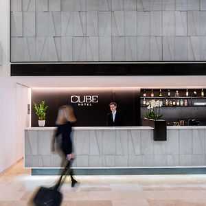 Hotel CUBE Prague